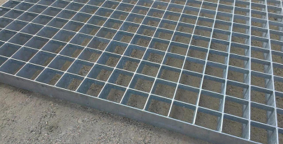 Прессованный настил для больших нагрузок из углеродистой стали